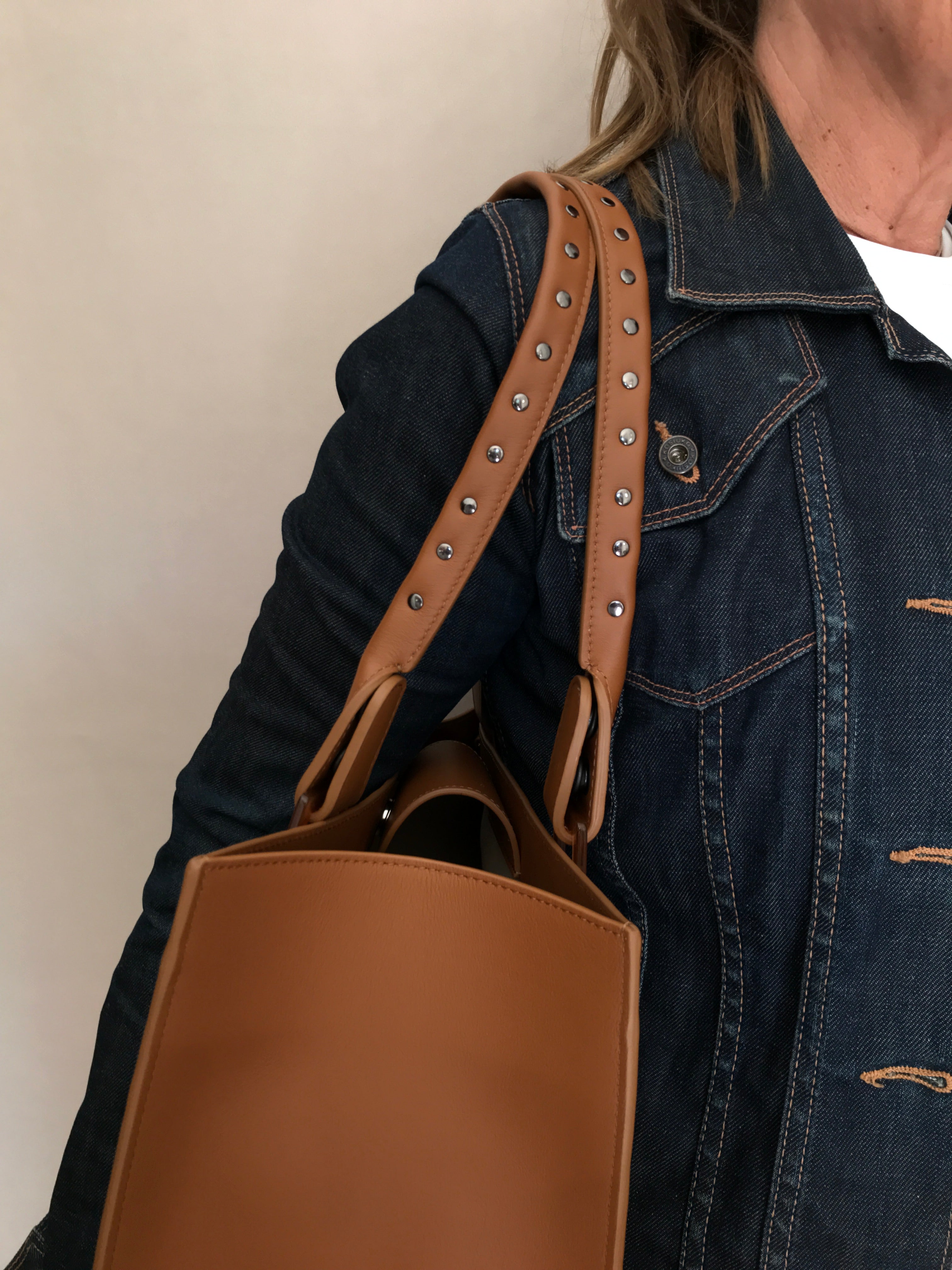 Extra handle (optional) in leather with studs (short or long) - Iris tote bag