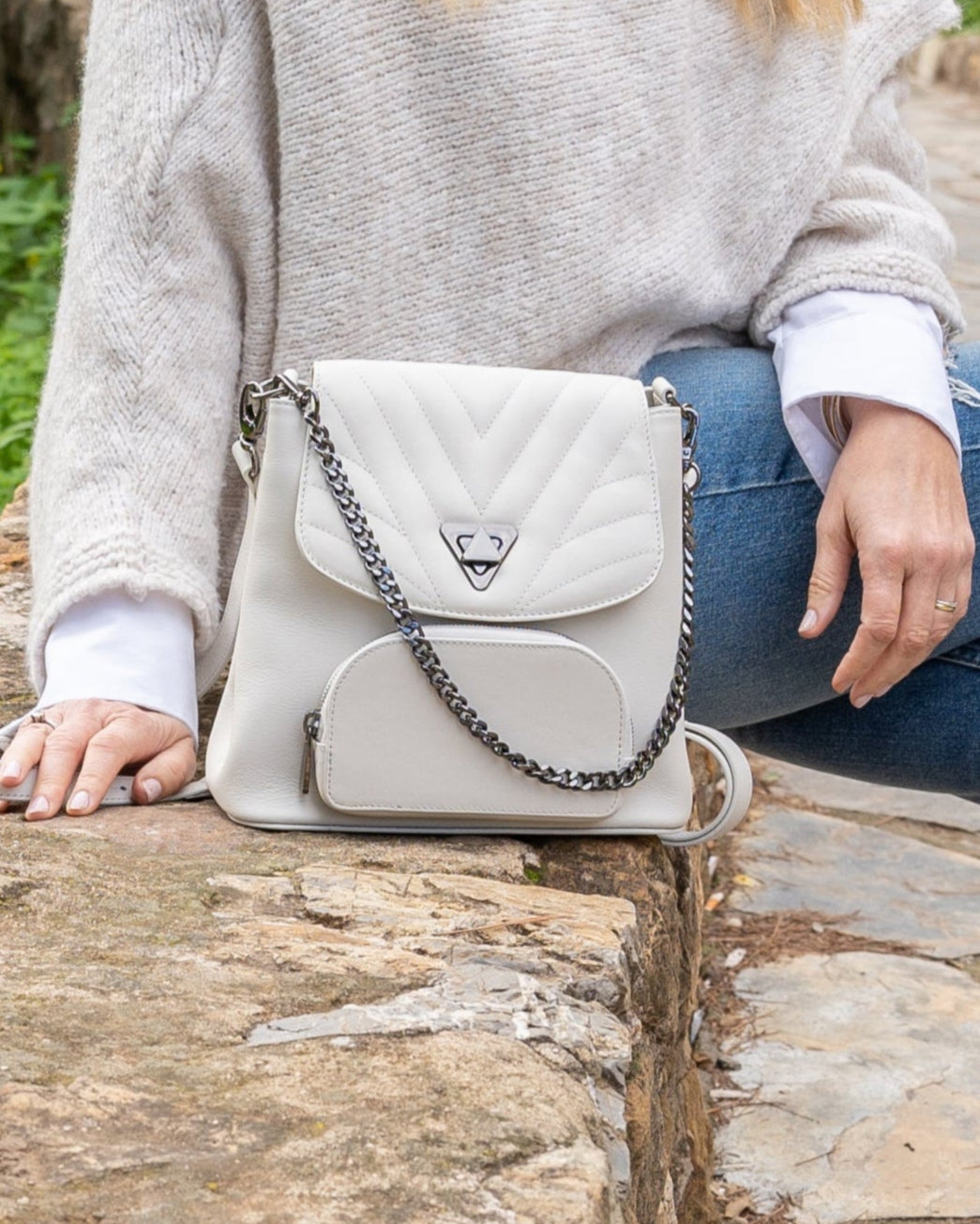 Studded flap - Anna backpack in black nappa leather