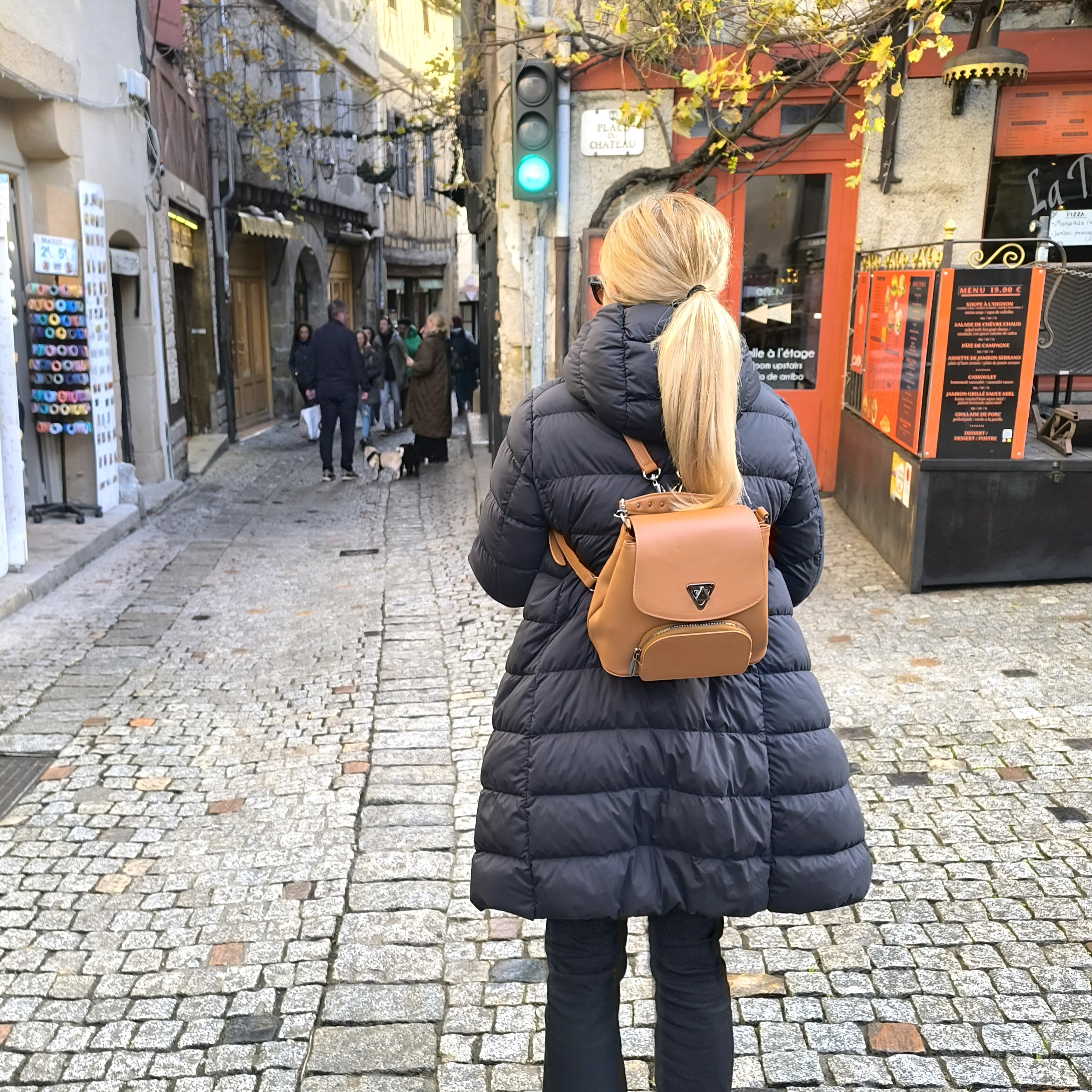 Maria Blois Mochila Anna Cognac lisa 2