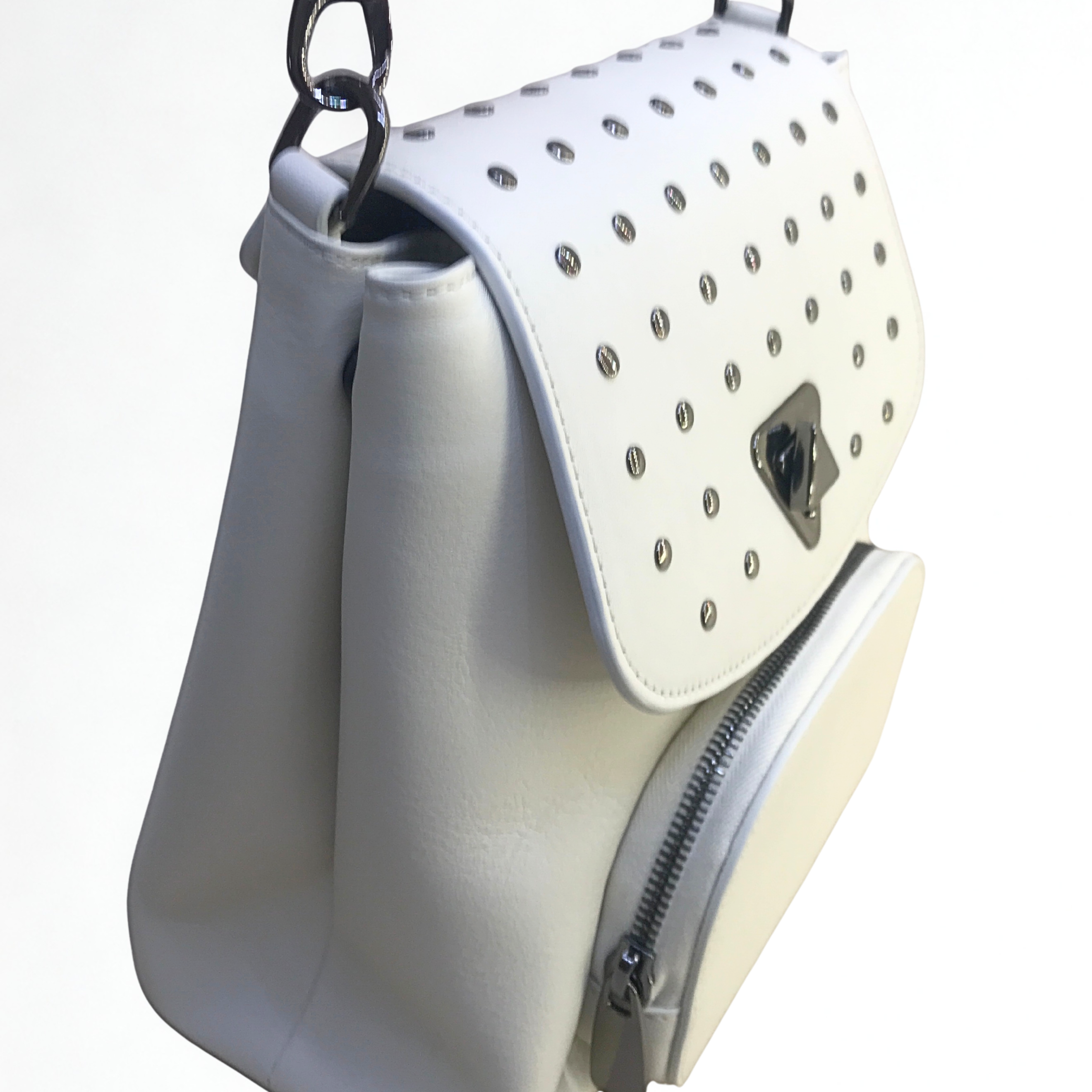 Solapa extra (opcional) con tachas Mochila Anna