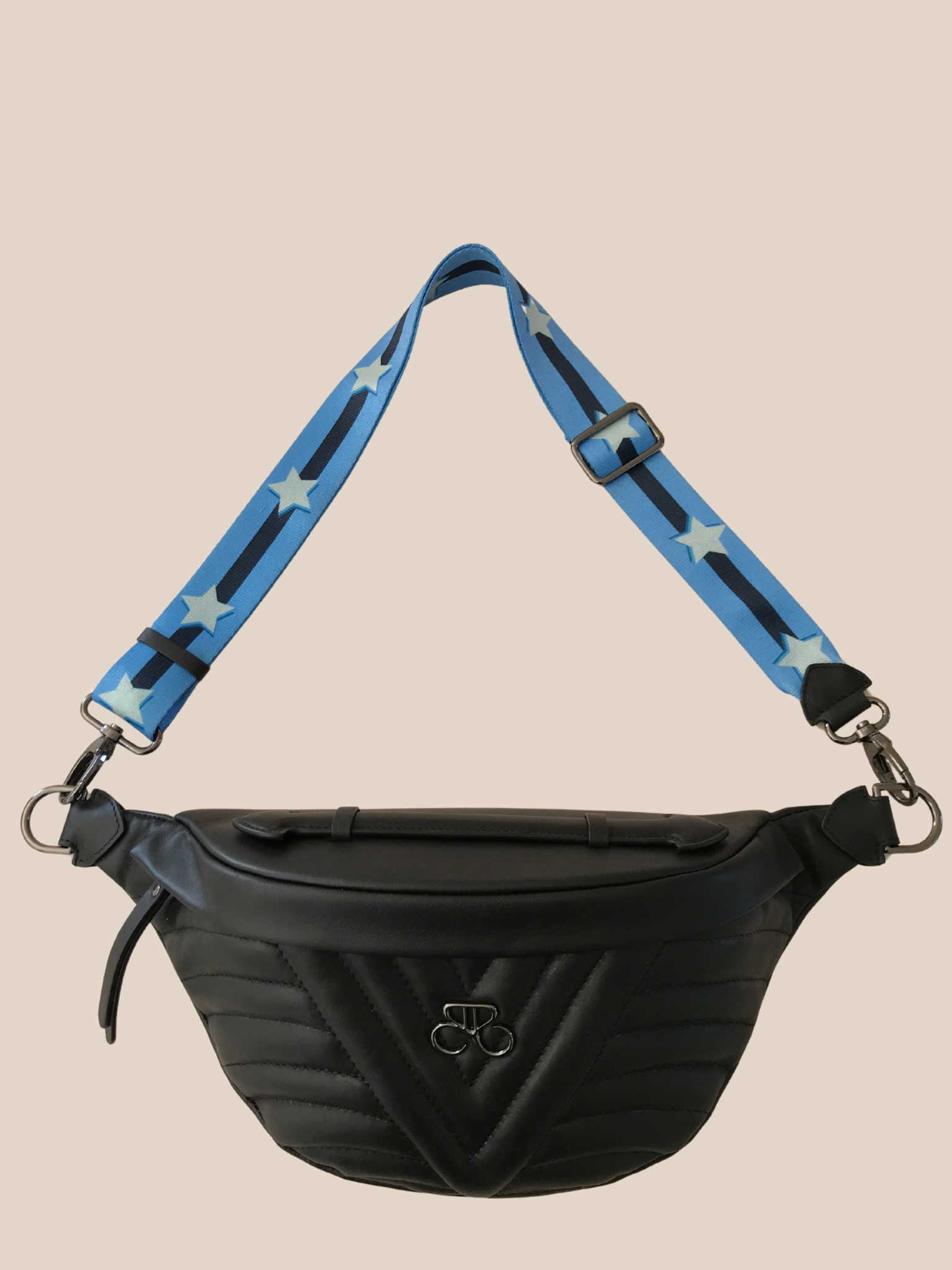 Extra shoulder strap (optional) adjustable in sublimated tape with leather toe