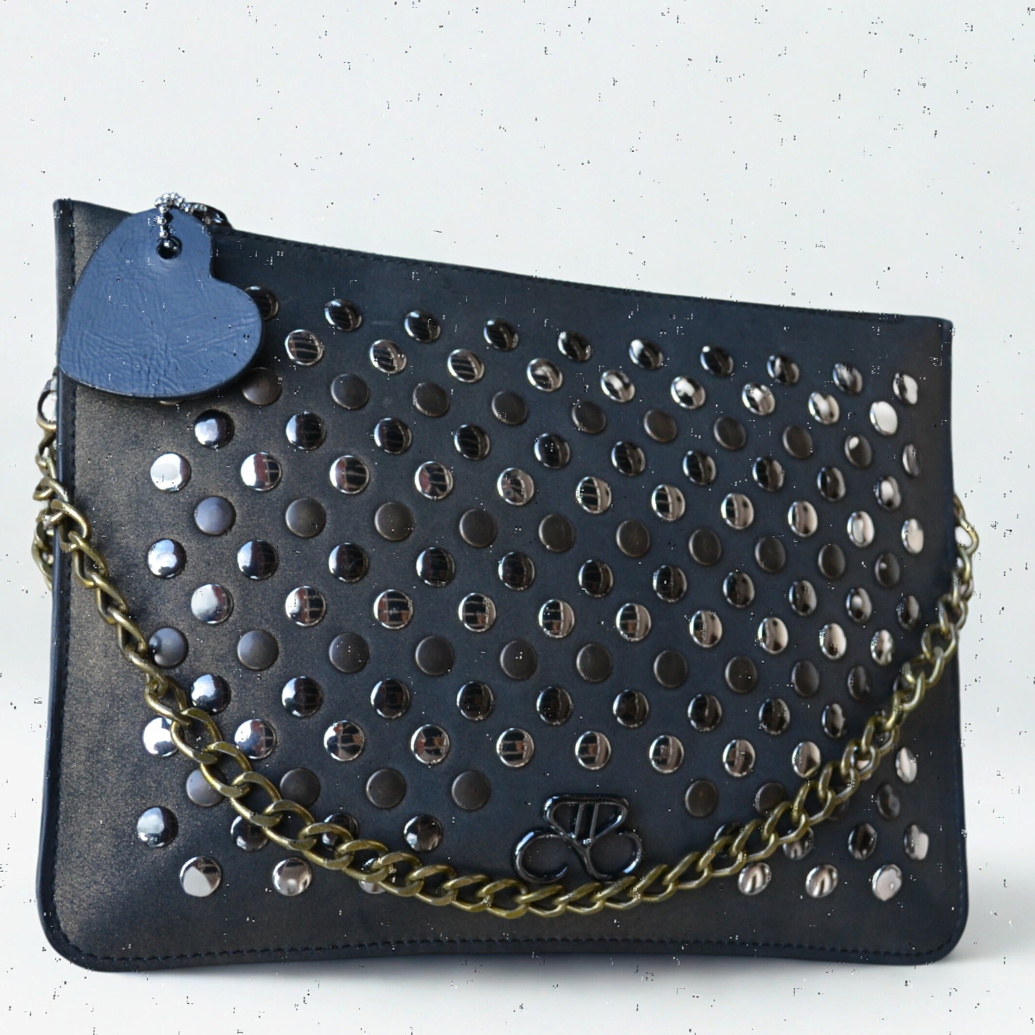 Maria Blois - Clutch Bronce viejo con tachas
