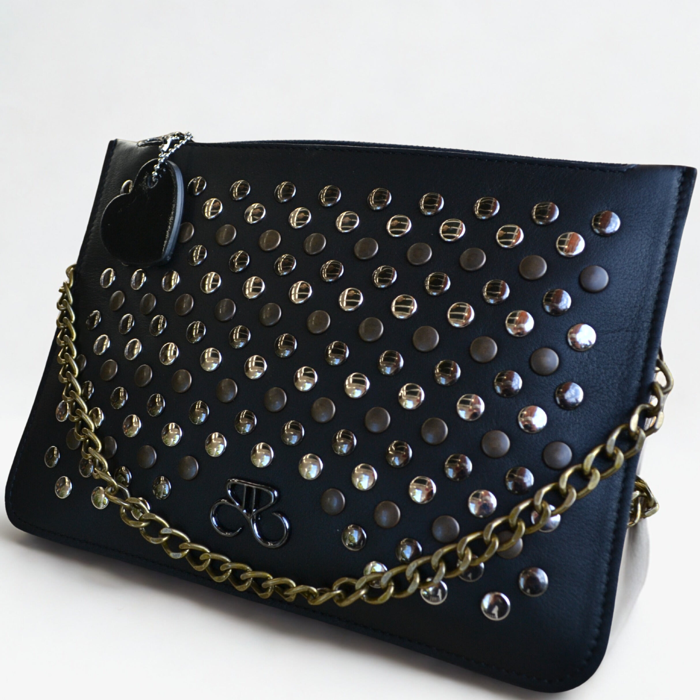 Maria Blois - Clutch Ginebra - negro piel napa con tachas
